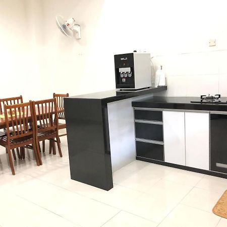 Ana Guest House Jalan Airport 关丹 外观 照片